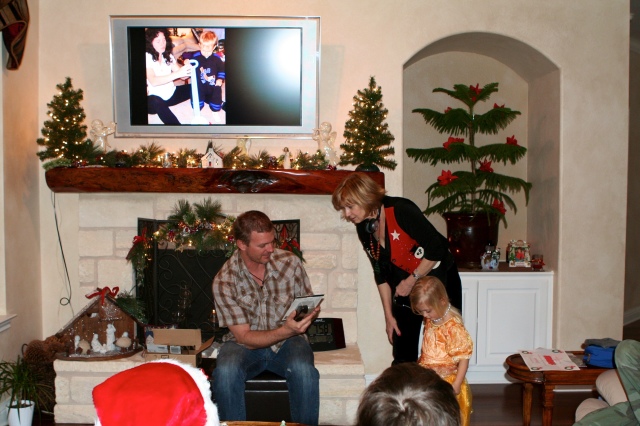2011-12-24-Christmas-236.jpg